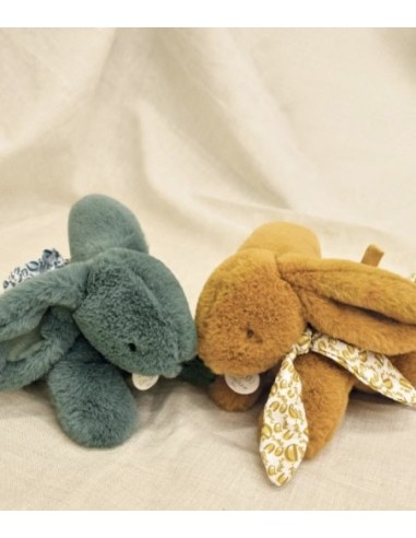 Conejito peluche sage