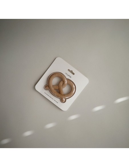 Mordedor silicona pretzel natural