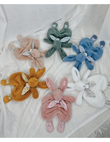 Conejito peluche beige con caja 29cm