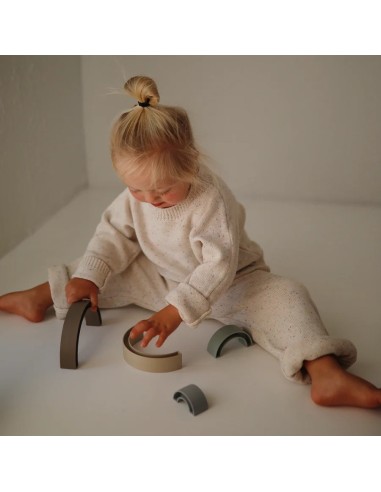 Juego apilable arcoíris solid hillside