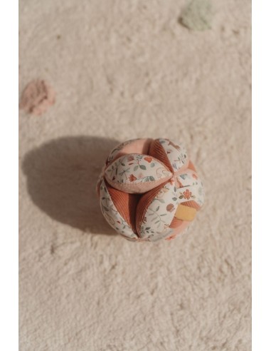 Pelota montessori fairy garden