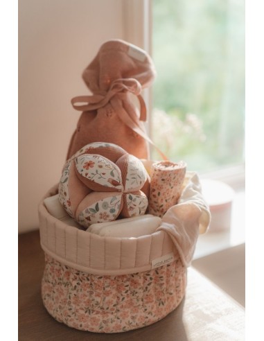 Pelota montessori fairy garden