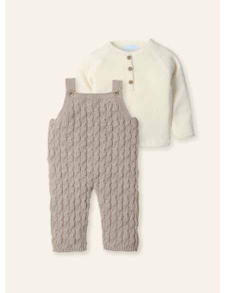 Peto punto y jersey trenzas gruesas niza nuez