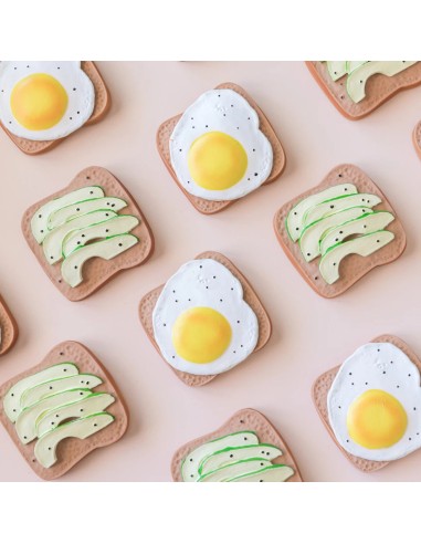 Mordedor bebé tostada aguacate