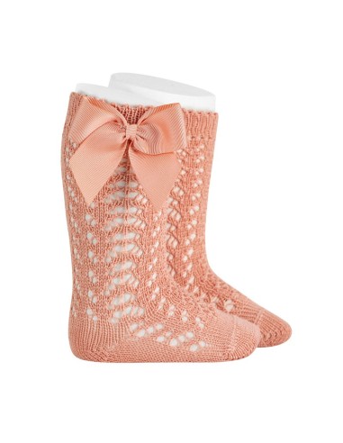 Calcetines altos perlé calados con lazo grosgrén salmonete