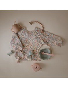 Babero con mangas solid pastel blooms 2
